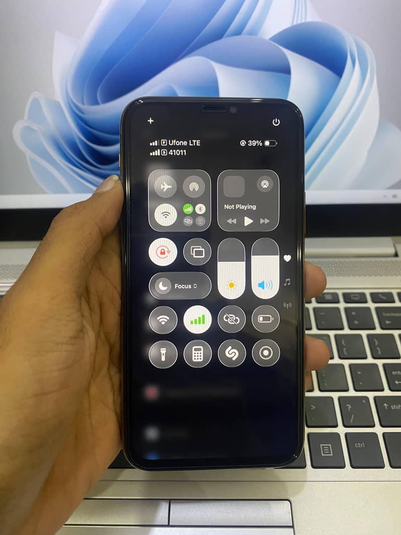 Apple iPhone 11 Pro 2
