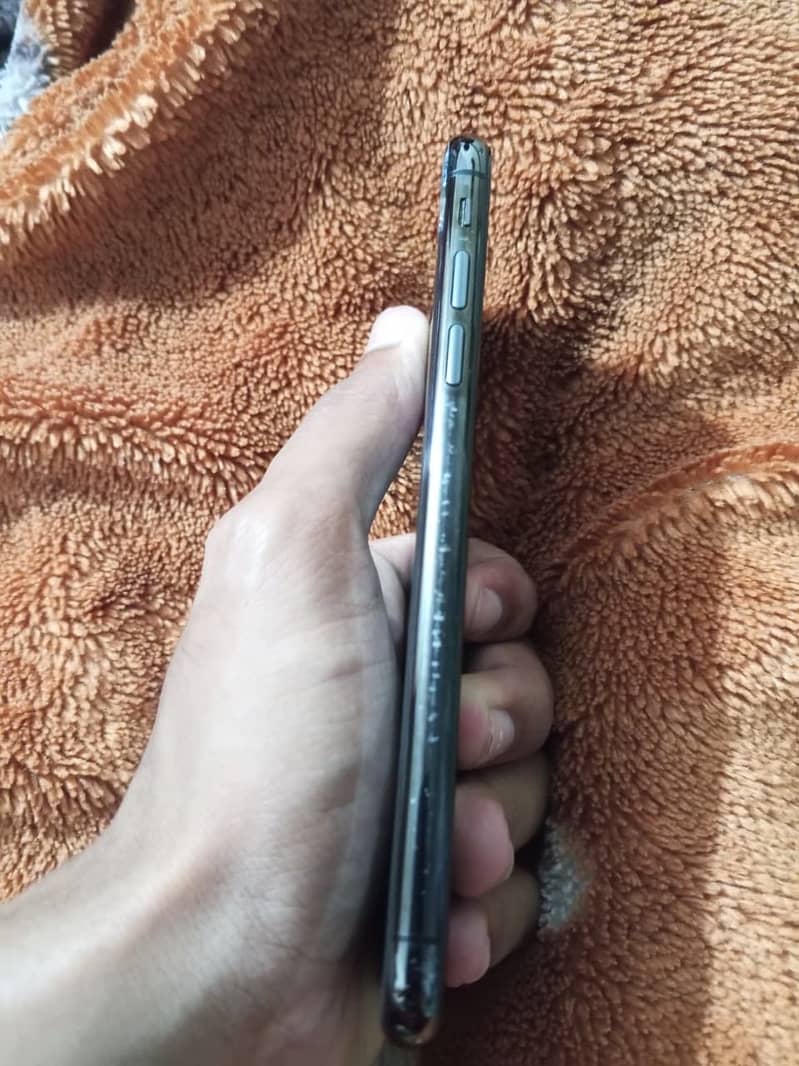 Apple iPhone X 1