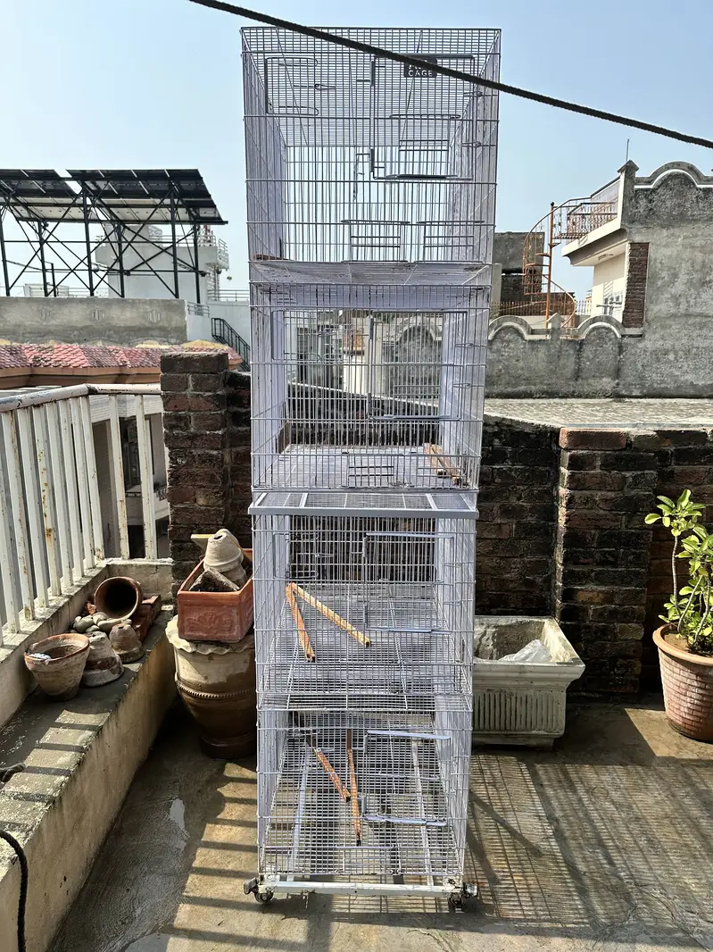 4 portion birds cage.