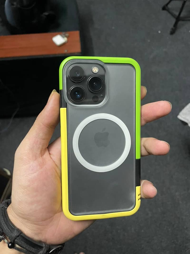 Apple iPhone 13 Pro 1