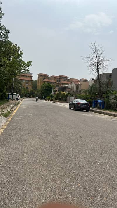 Kanal Designer house Available for rent bahria Town phase 7 Rawalpindi