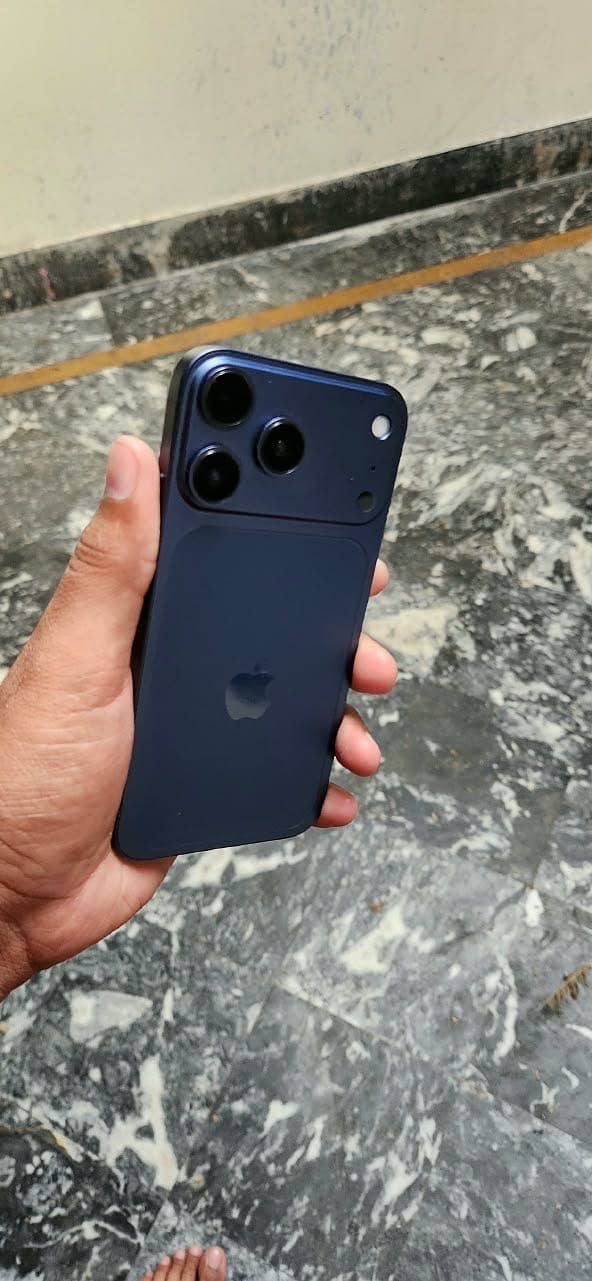 Apple iPhone XR 2