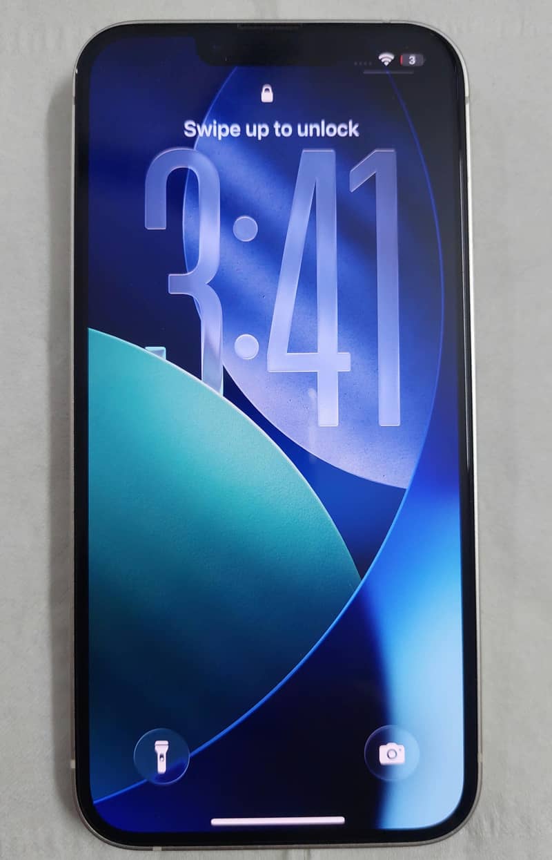 Apple iPhone 13 1