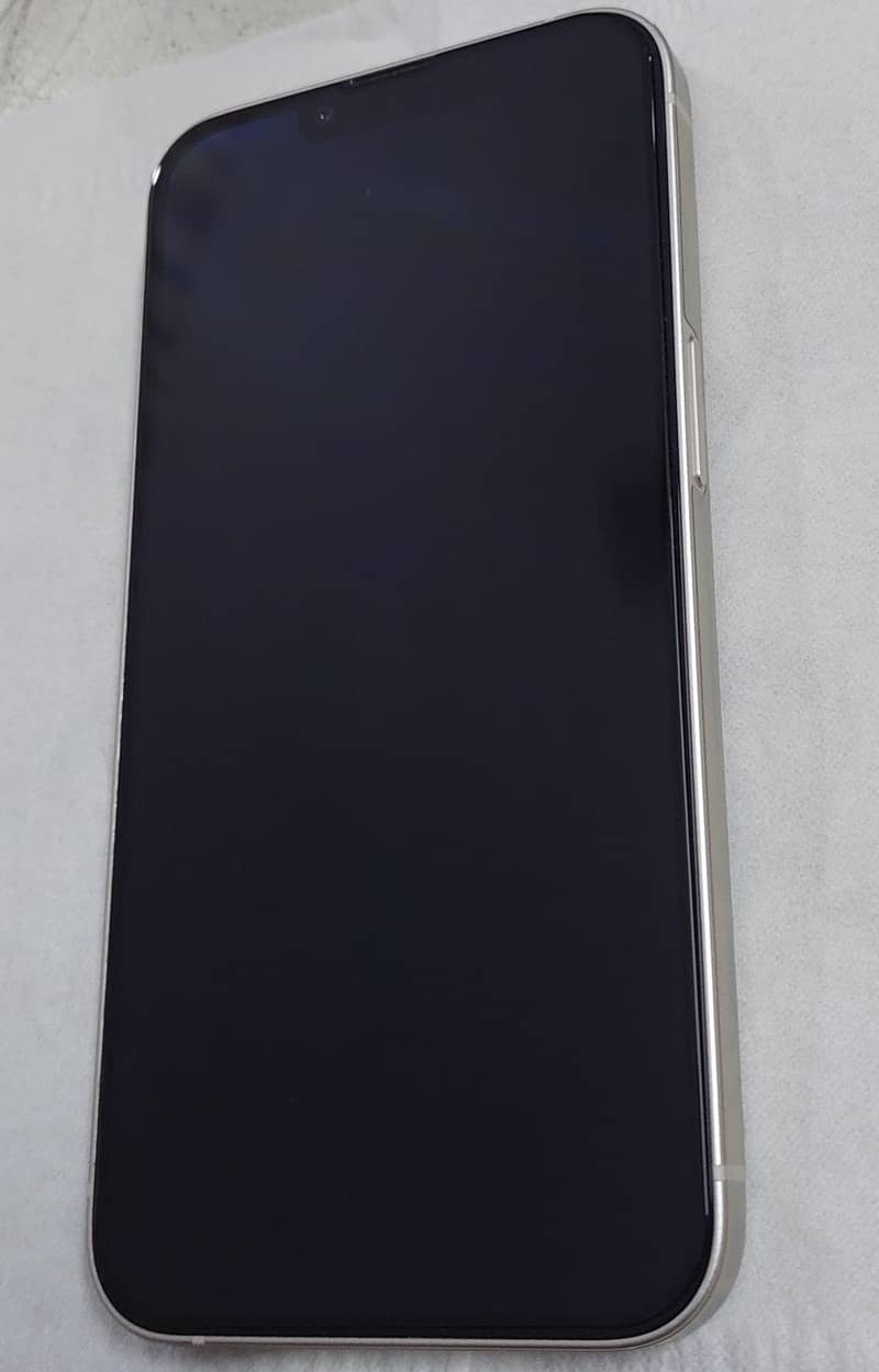 Apple iPhone 13 7