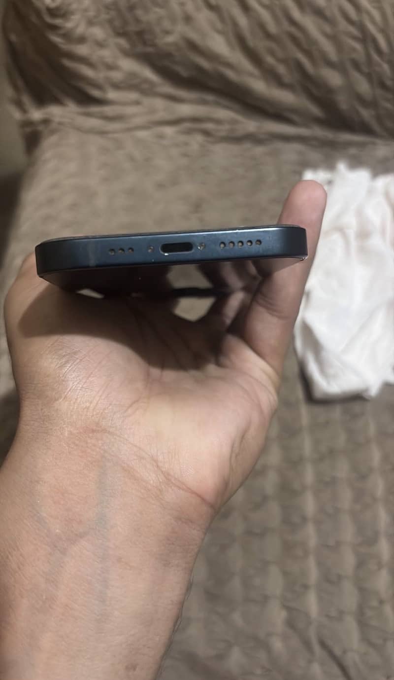 Apple iPhone 13 1