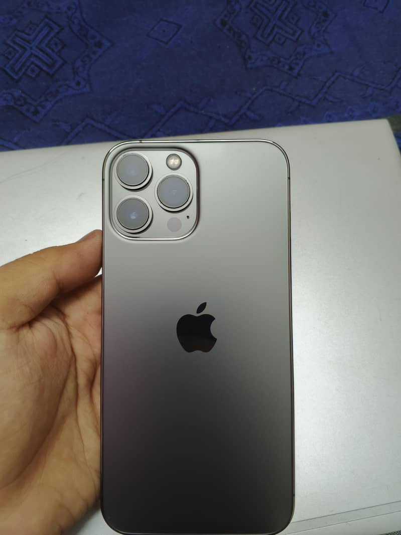 Apple iPhone 13 Pro Max 0