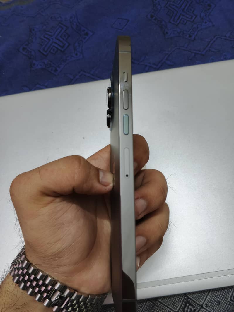 Apple iPhone 13 Pro Max 7
