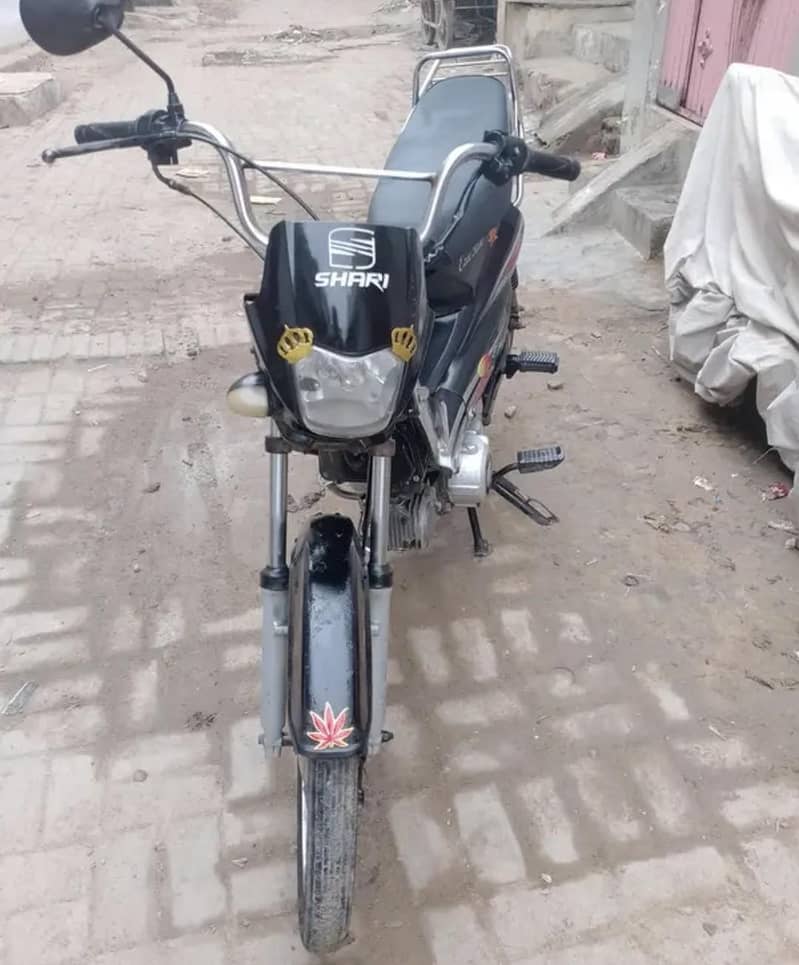 crown Scooty Automatic 1