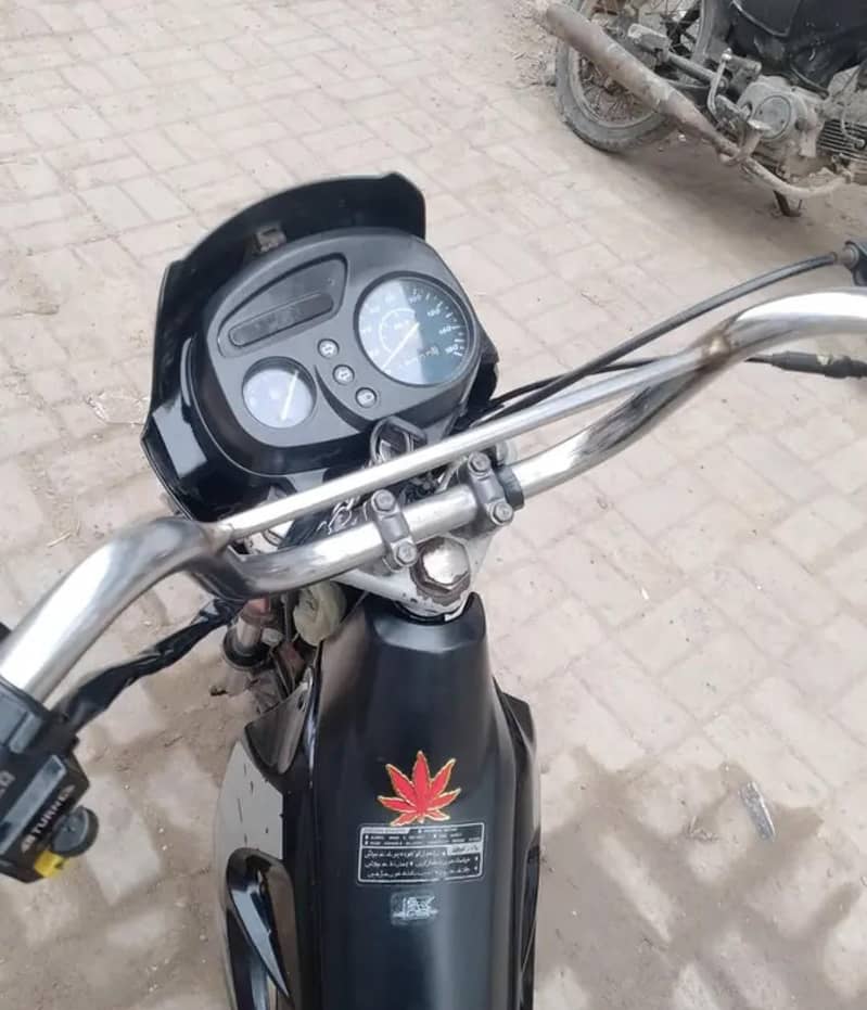 crown Scooty Automatic 4
