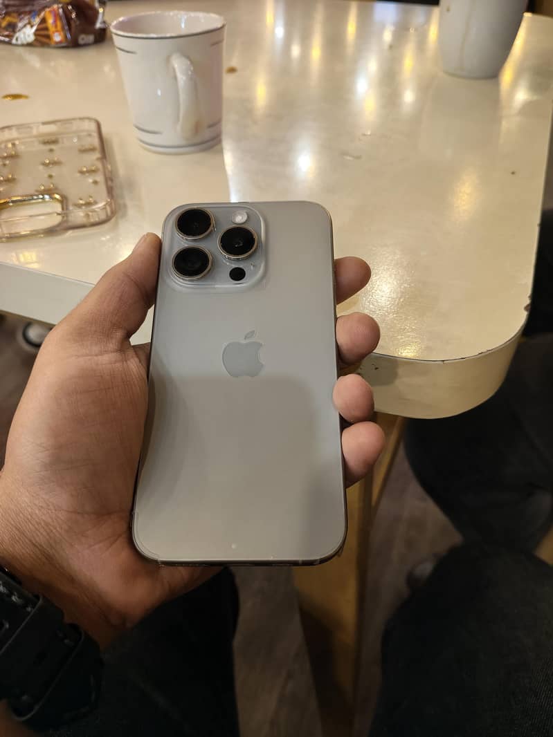 Apple iPhone 15 Pro 9