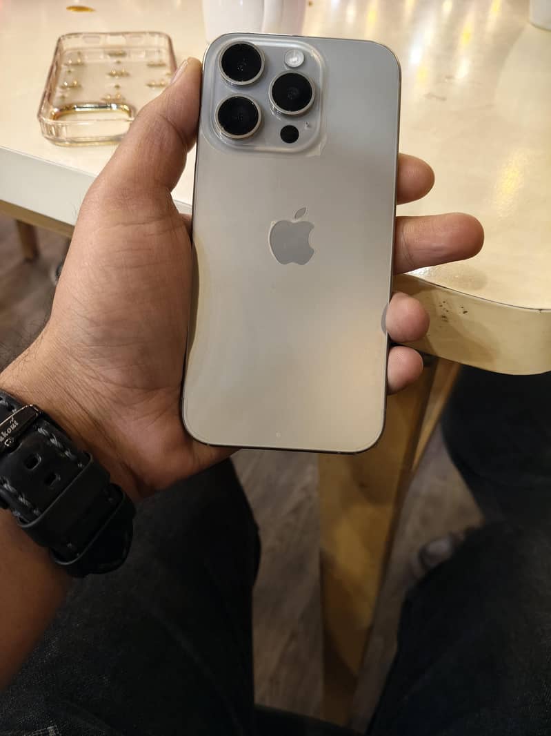 Apple iPhone 15 Pro 11