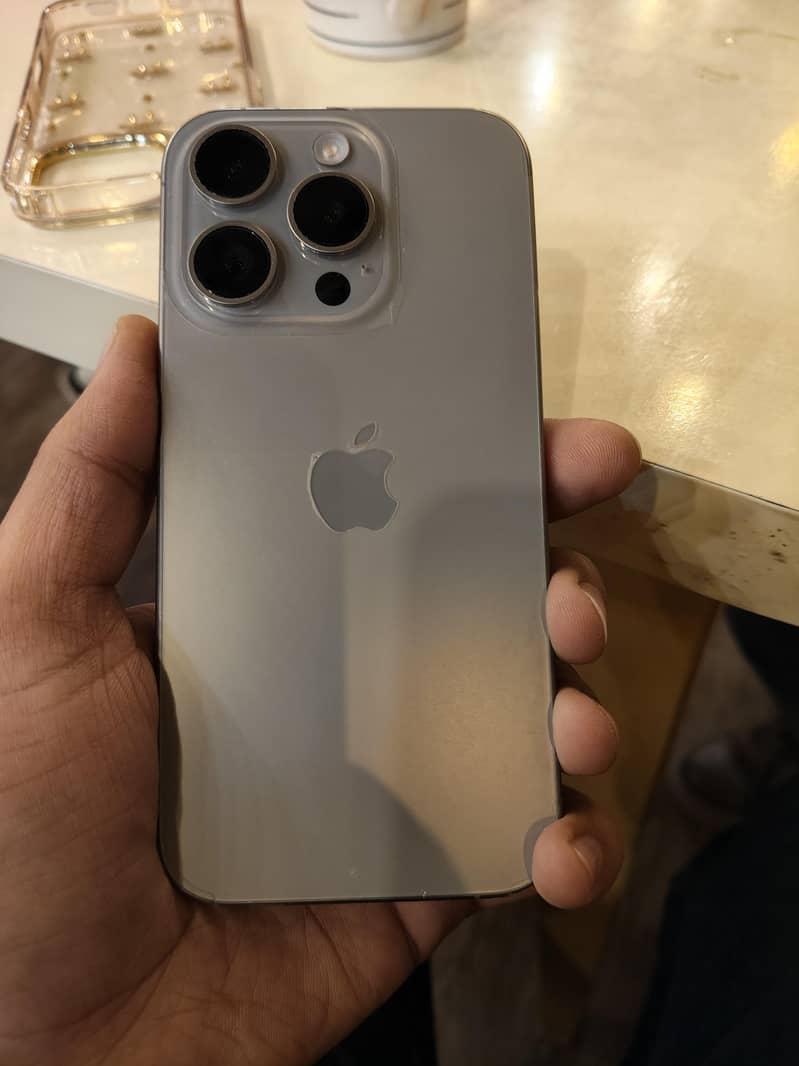 Apple iPhone 15 Pro 13