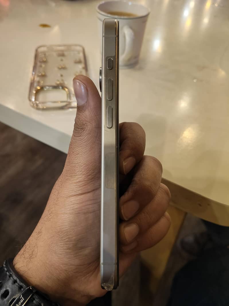 Apple iPhone 15 Pro 15