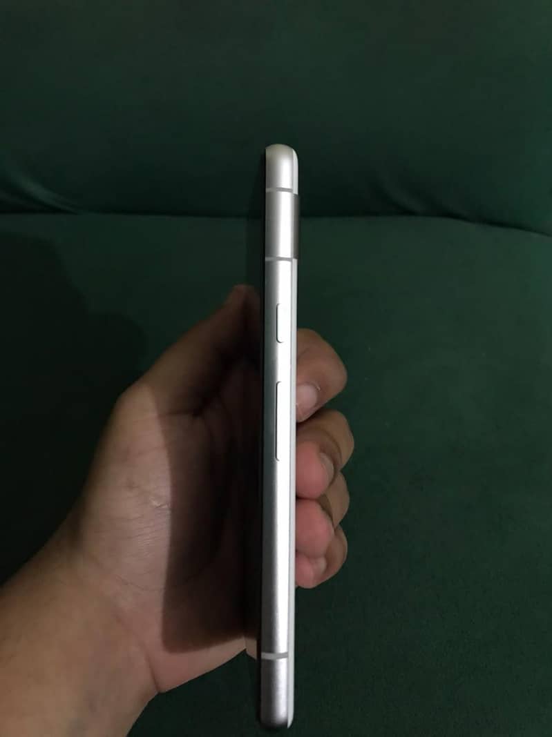 Google Pixel 7a 1