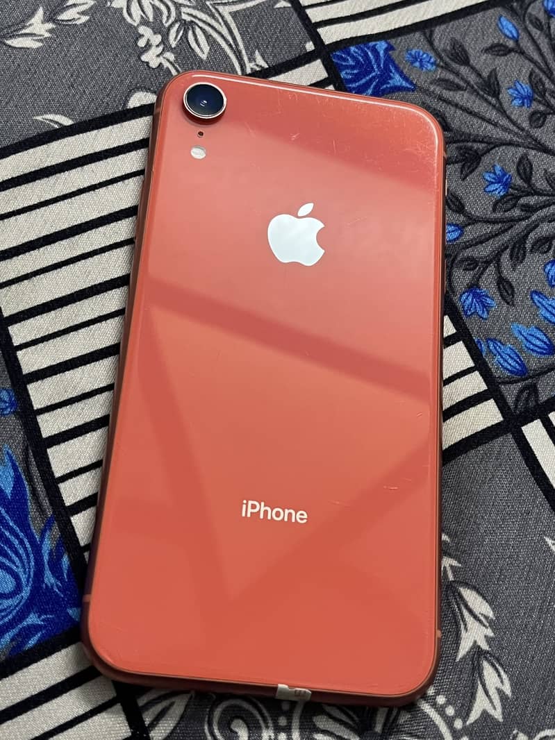 Apple iPhone XR 0