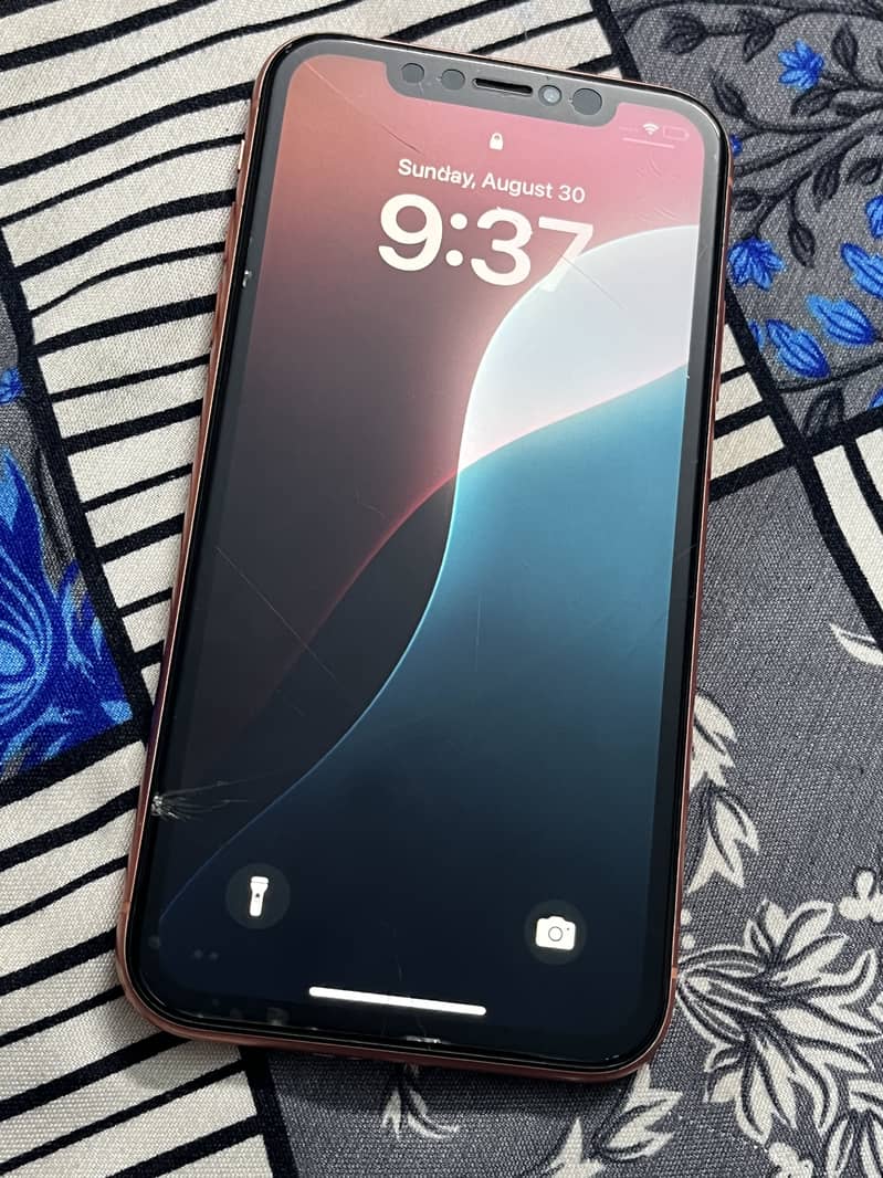 Apple iPhone XR 1