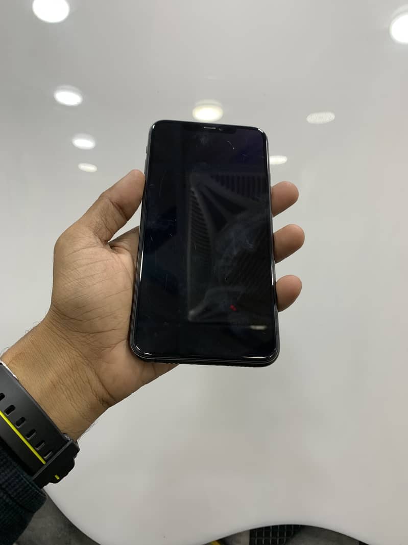 Apple iPhone 11 Pro Max 0