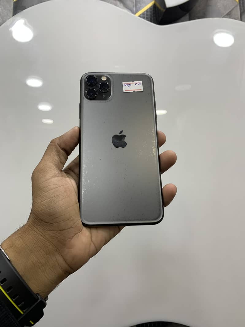 Apple iPhone 11 Pro Max 1