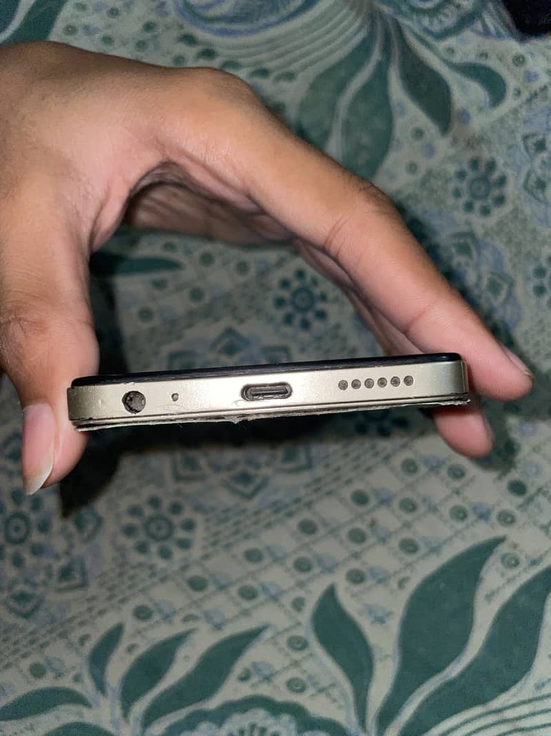 Tecno Spark 20C 7