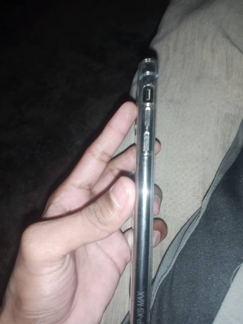 iphone xs max 2
