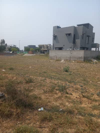 5 Marla Plot No-2831 Block R Top Location Of Phase 9 Prism DHA Lahore For Urgent Sale