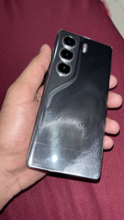 Tecno CAMON 40 Pro