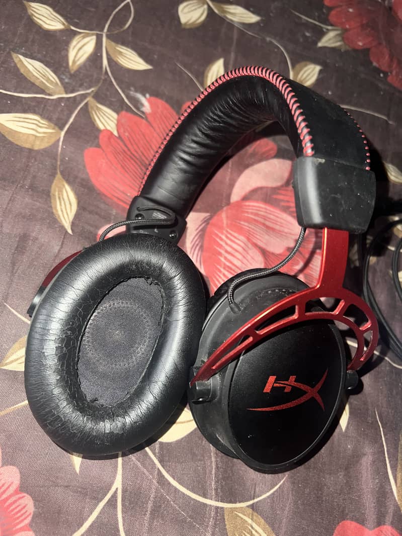 Hyper x cloud alpha  Headset 10/ 9.8 5