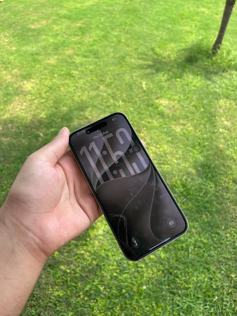 Apple iPhone 14 Pro Max 1
