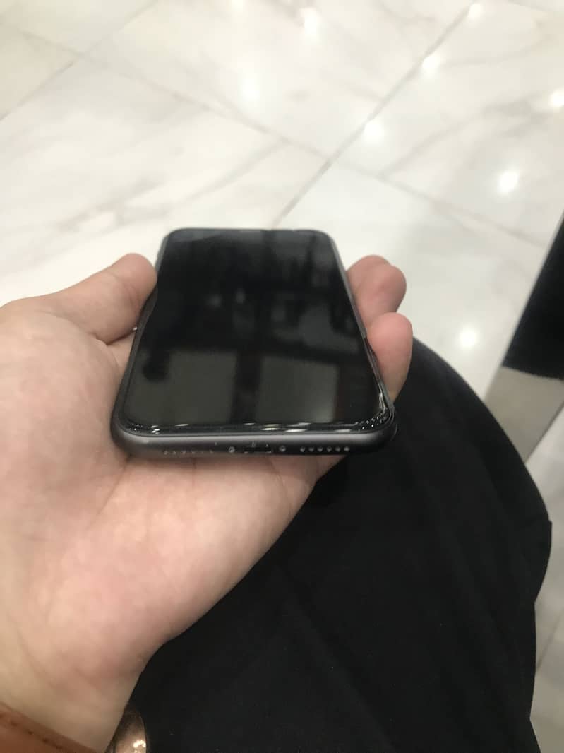 Apple iPhone 11 2