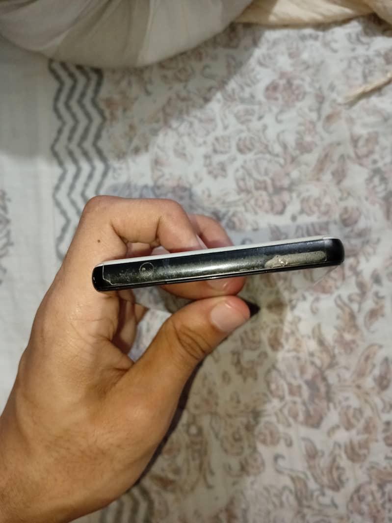 pixel 6A 1