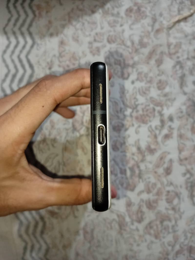 pixel 6A 3