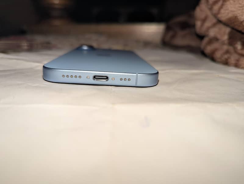 Apple iPhone 17 5