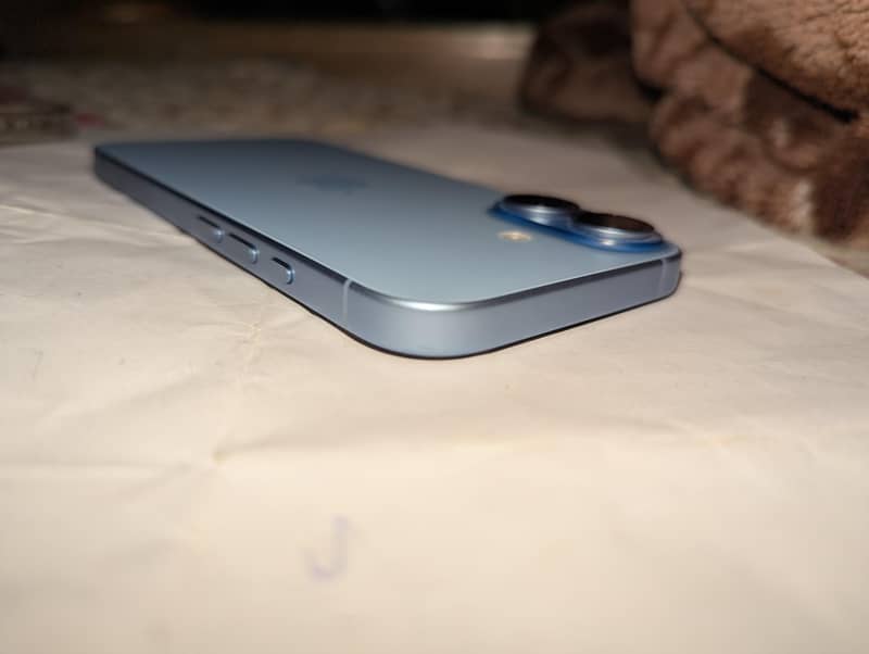 Apple iPhone 17 11