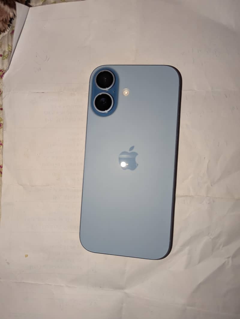 Apple iPhone 17 13