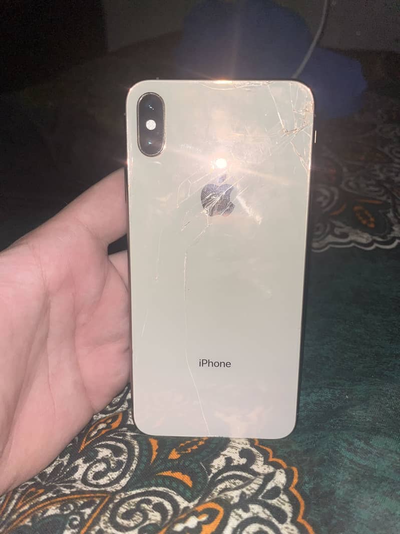 Apple iPhone XS Max 6