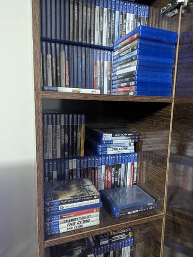 red dead redemption 2 ps4 / ps5  games and controllers