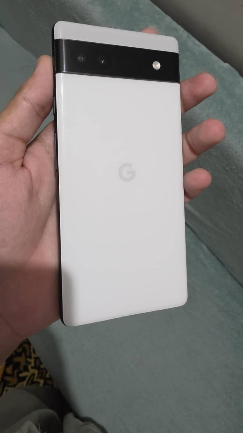 Google Pixel 6a 1