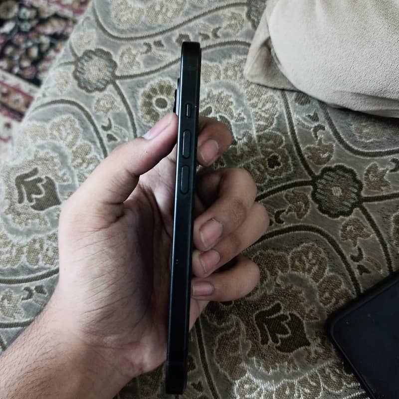 Apple iPhone 15 1