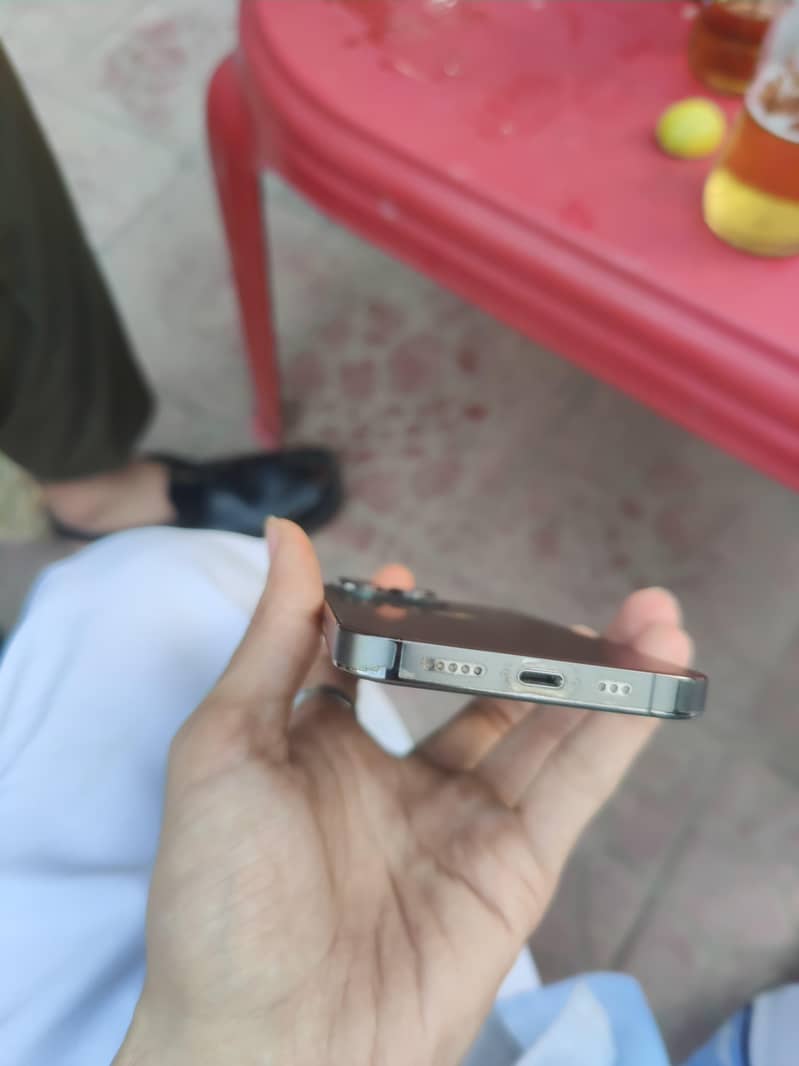 Apple iPhone 13 Pro 4
