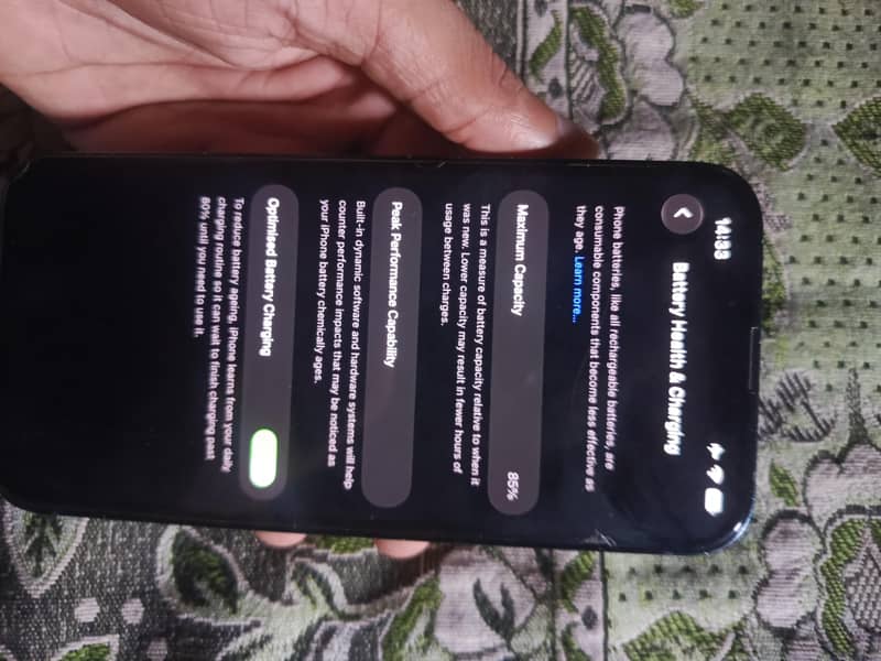 Apple iPhone 13 2