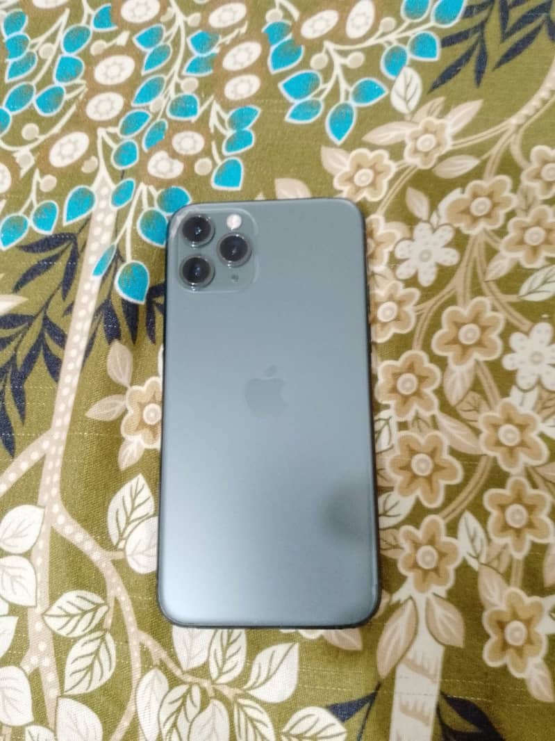 Apple iPhone 11 Pro 4