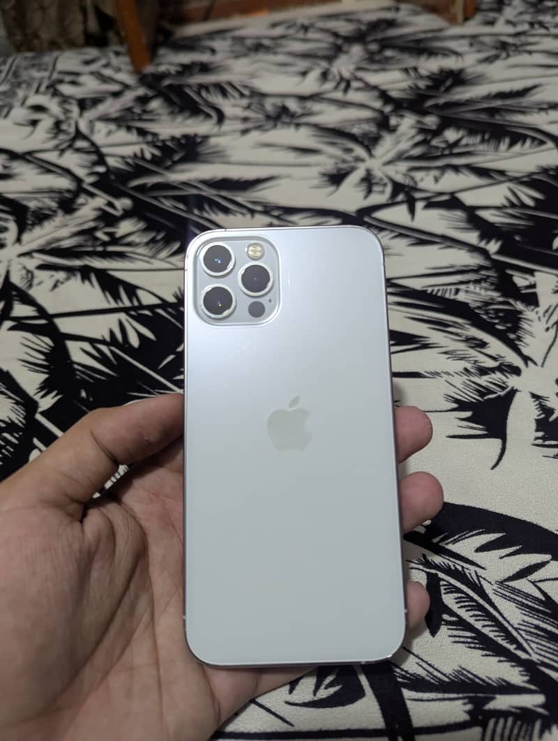 Apple iPhone 12 Pro 0
