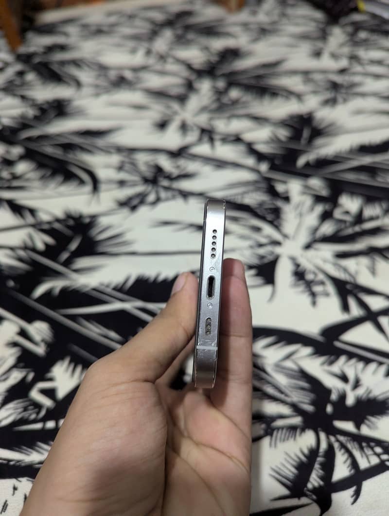Apple iPhone 12 Pro 1
