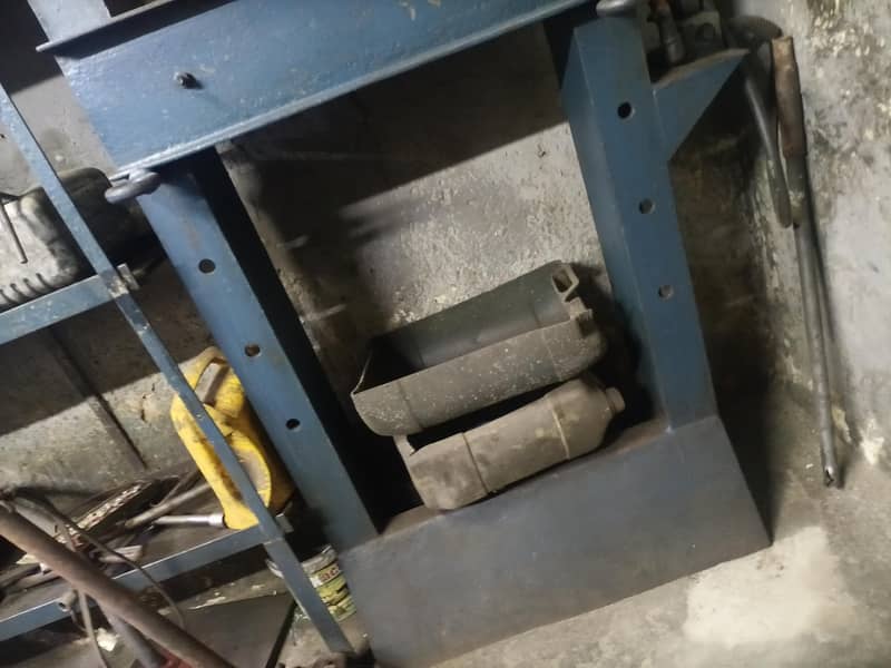 bush press machine 4