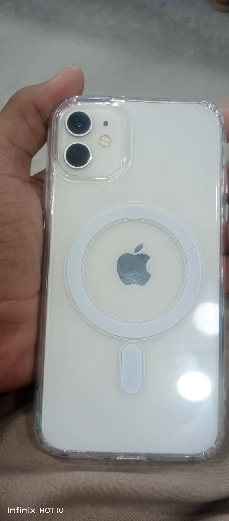 Apple iPhone 11 7