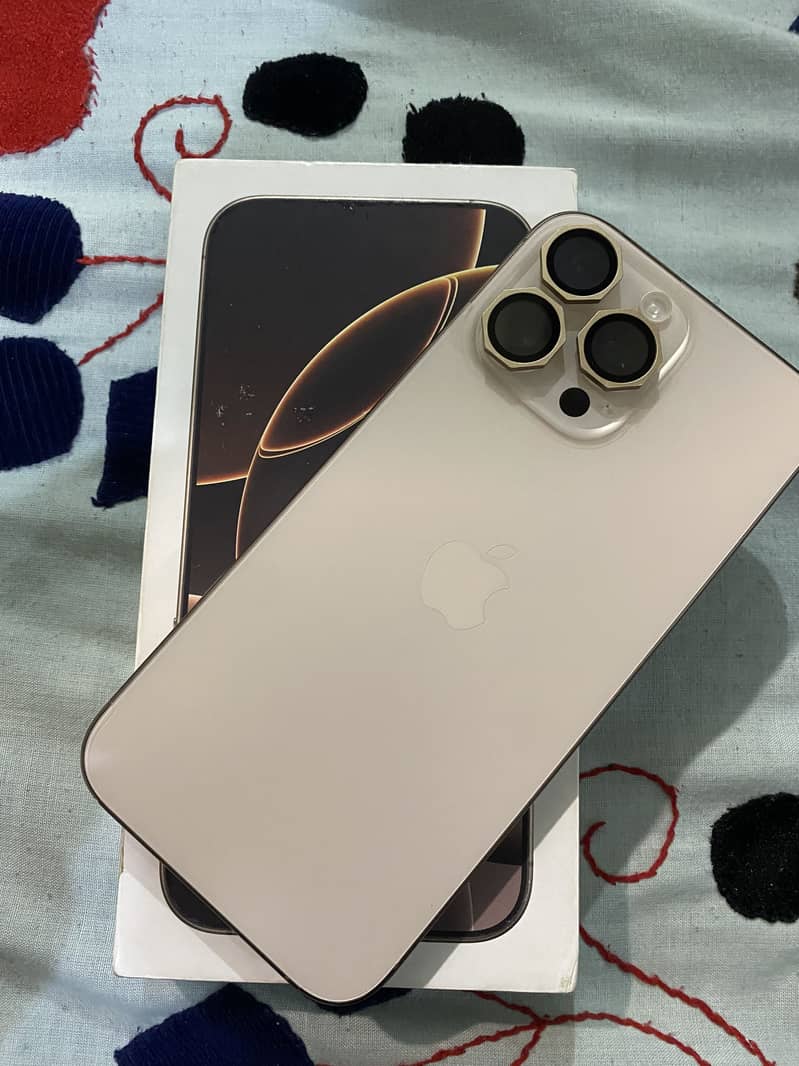 Apple iPhone 16 Pro Max 7