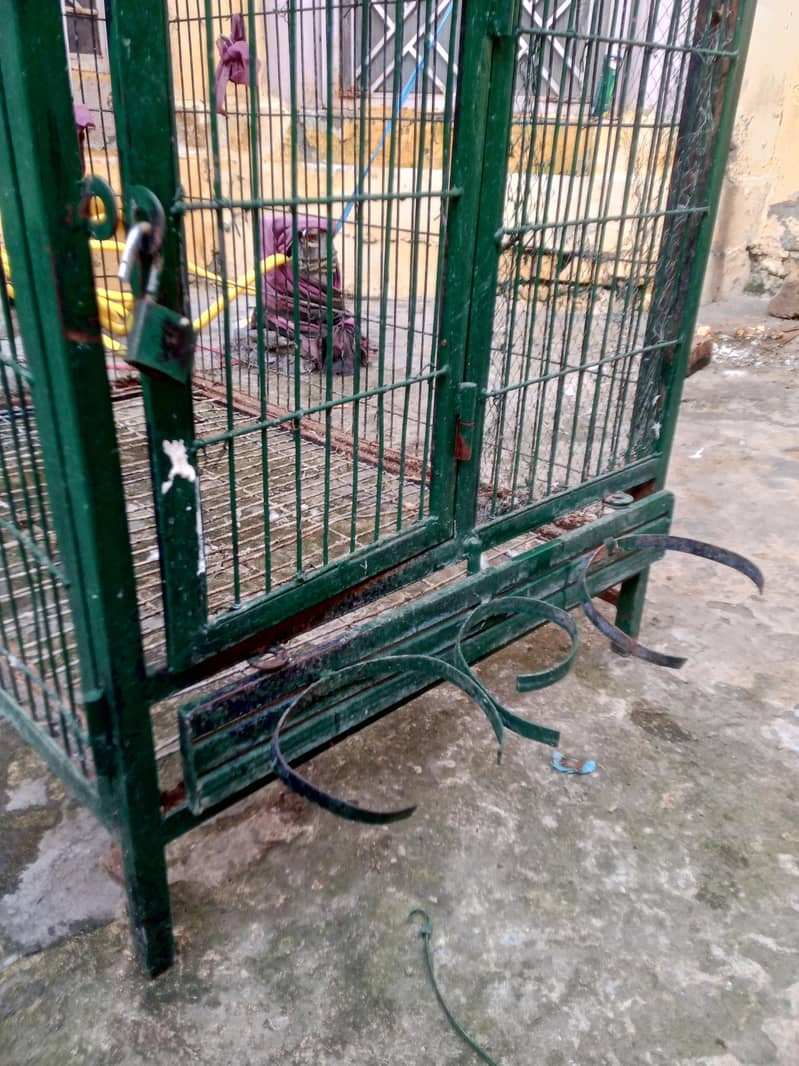 3+2 cage 0