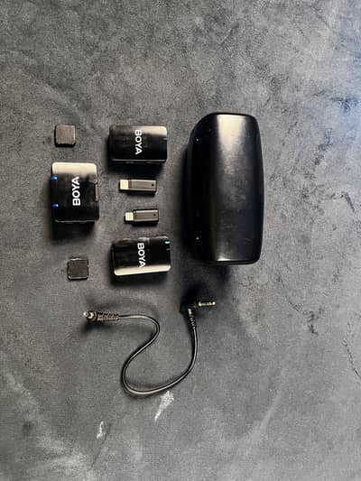 BOYA All-in-One Wireless Microphone System (Dual Transmitter + Receiv