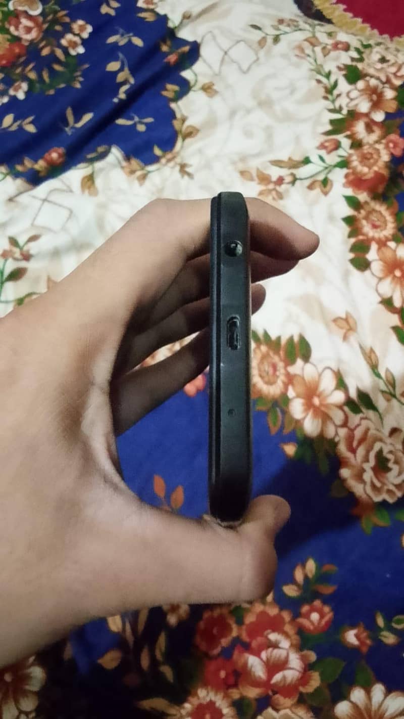 Xiaomi Redmi A2+ 4