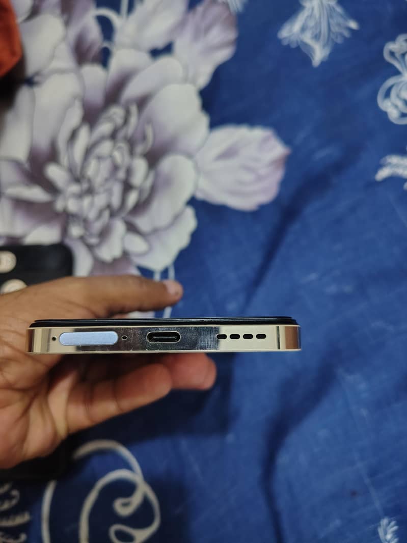 REALME 12 2